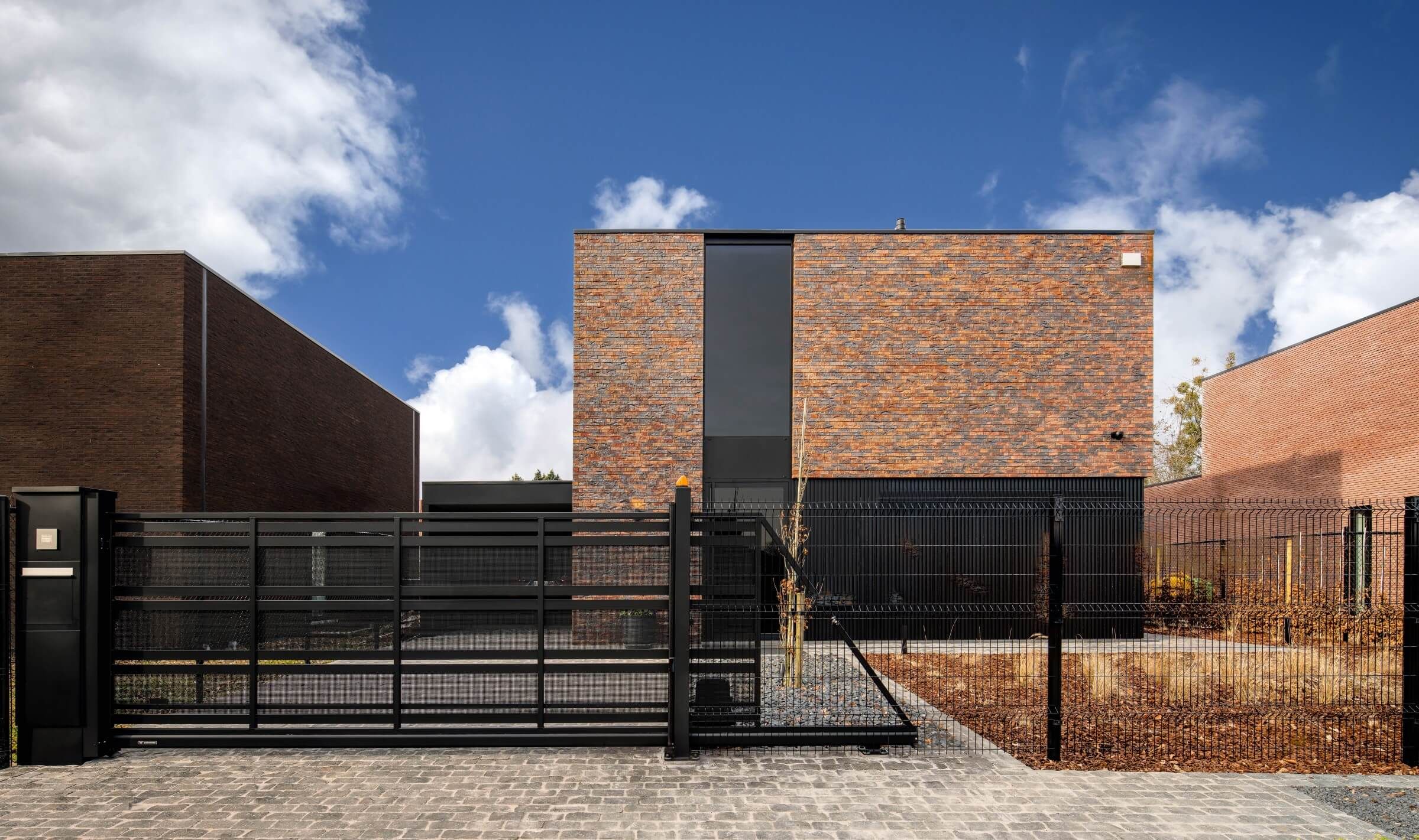 Staket - hur väljer du en perfekt produkt för din fastighet?